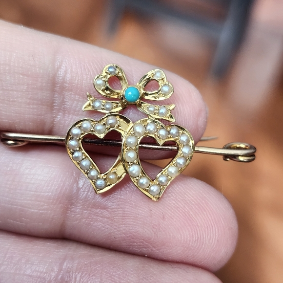 Victorion Pin In 14k Gold - Picture 4 of 6